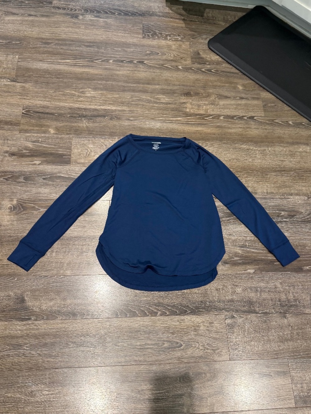 Size m Halsey long sleeve shirt